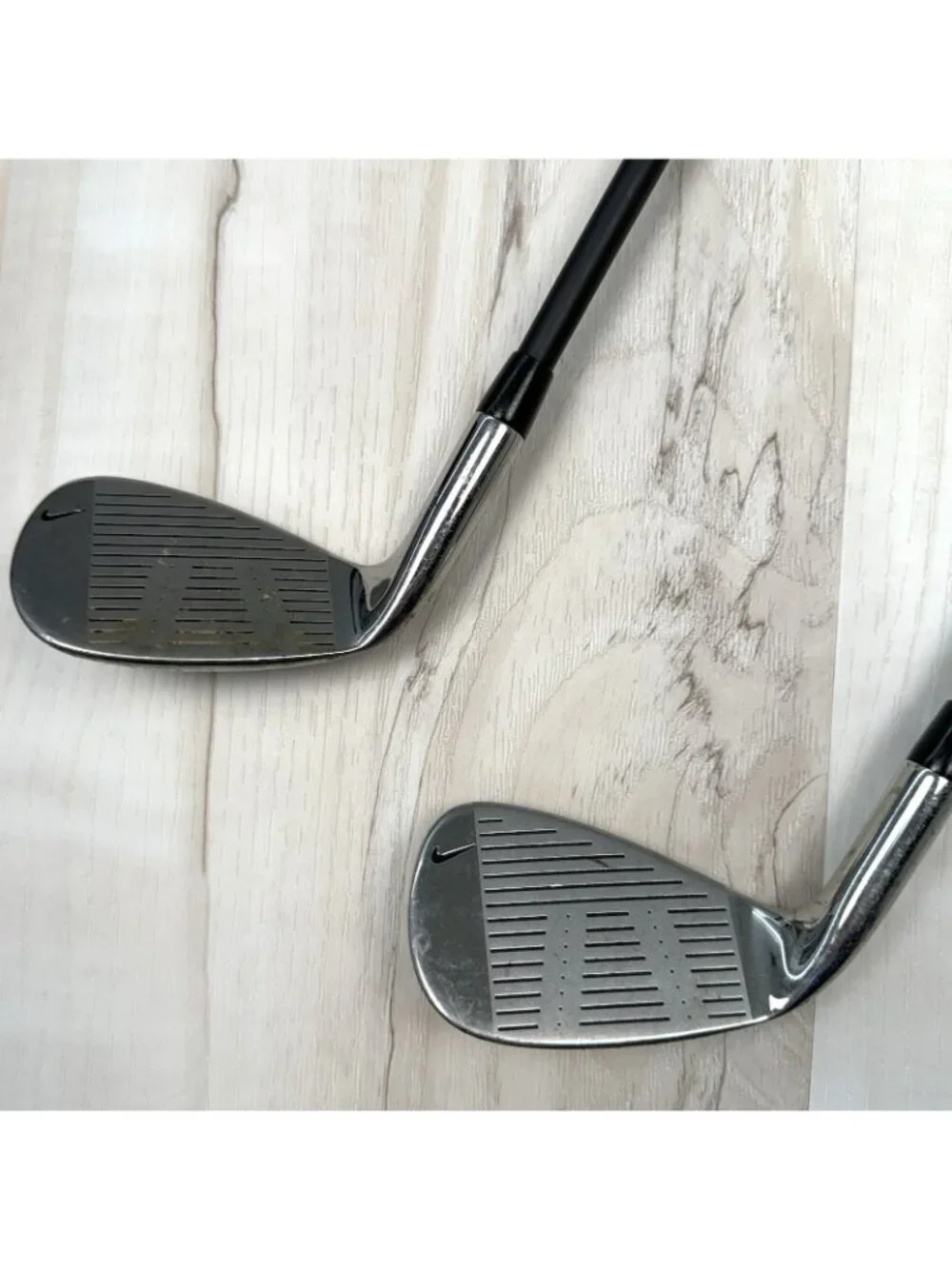 Lot 2 NIKE Blue Jrs 2 Junior Mid-Iron & Pitching Wedges RH 29